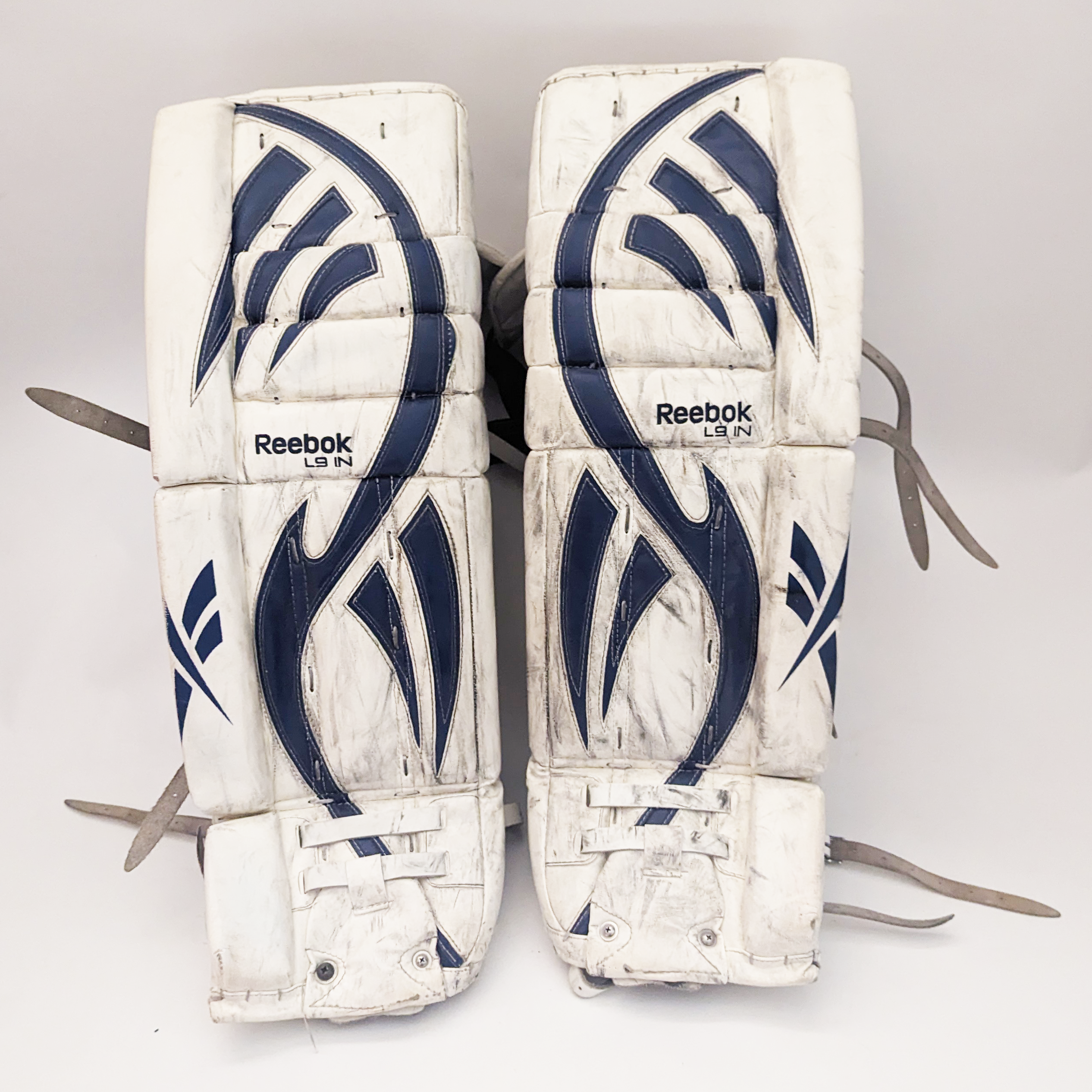 Reebok L9 - Protections de gardien intermédiaires d'occasion (blanc/bleu)